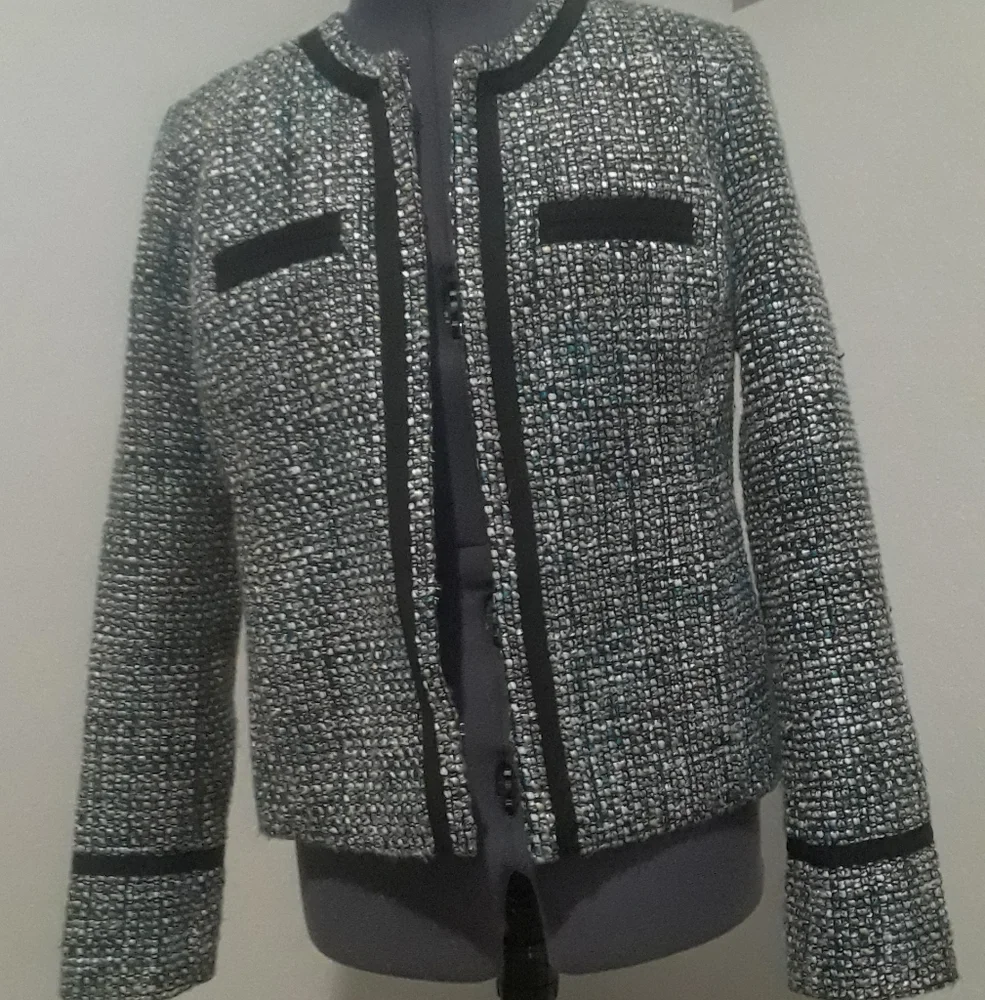 Daisy Fuentes size small